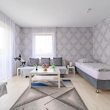 Merve Comfort Aparts2 Daire Hannover